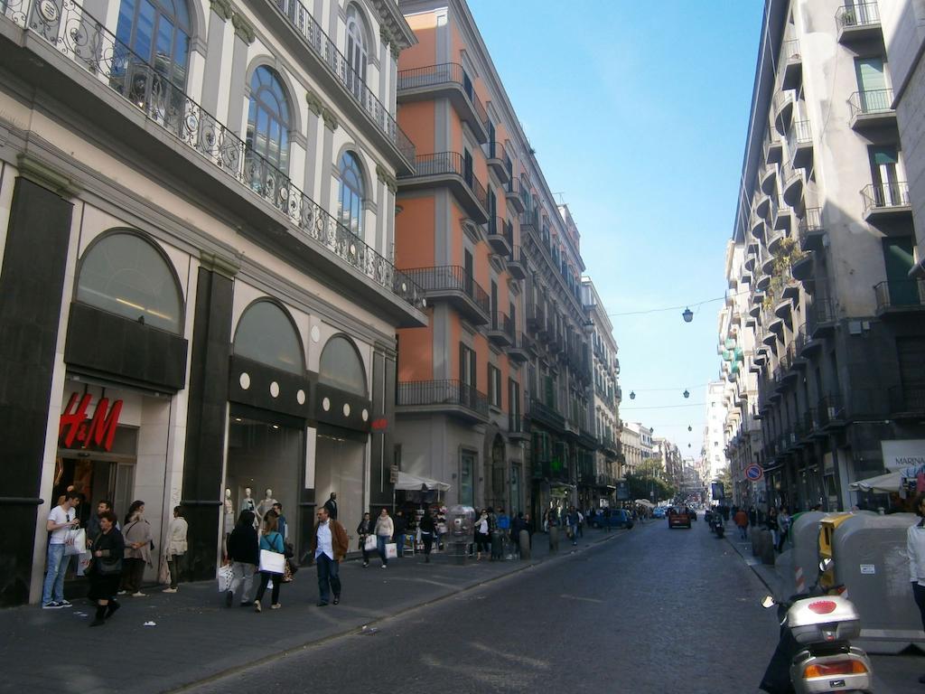 B&B Da Roberto Napoli Exterior foto